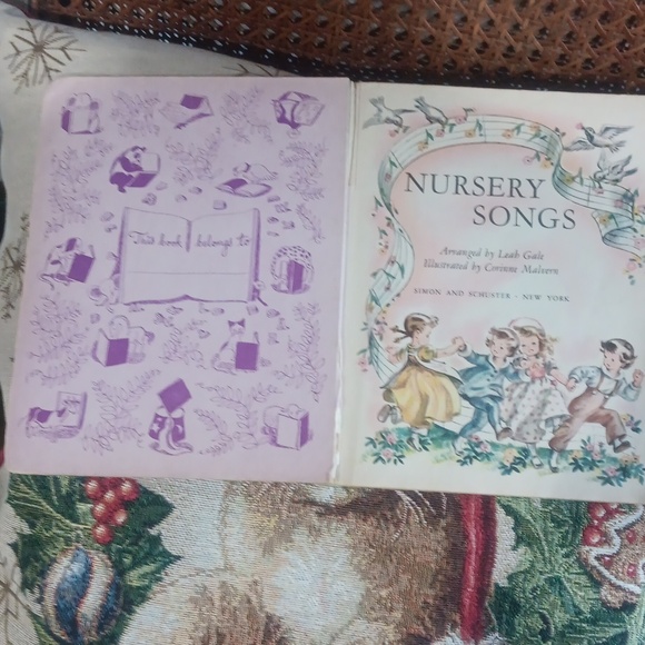 Nursery Songs A LITTLE GOLDEN BOOK 9TH Edition February 1946 - Picture 3 of 8